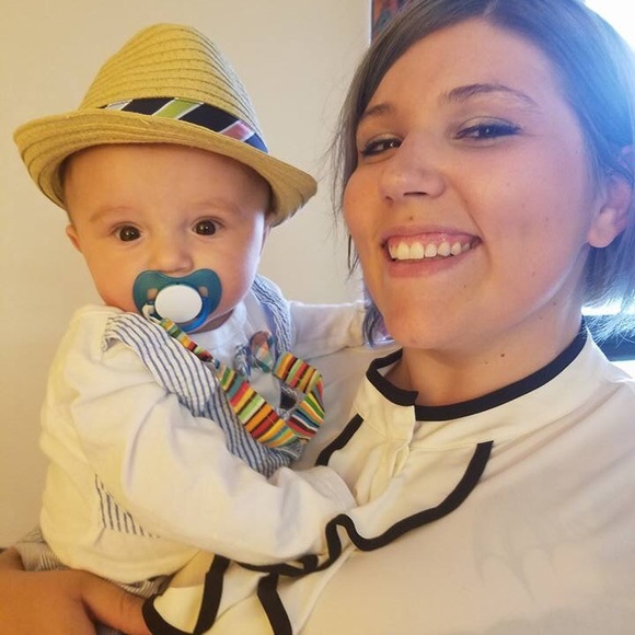 Meet your Posher, Amber - Picture 5 of 6